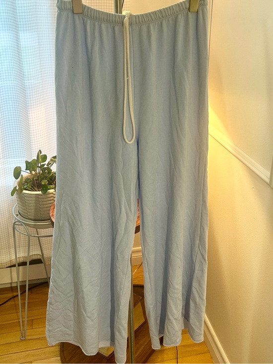 aerie Pants - Offline by Aerie Super Soft Wide Leg Joggers • Light Blue • Women’s Medium Short
